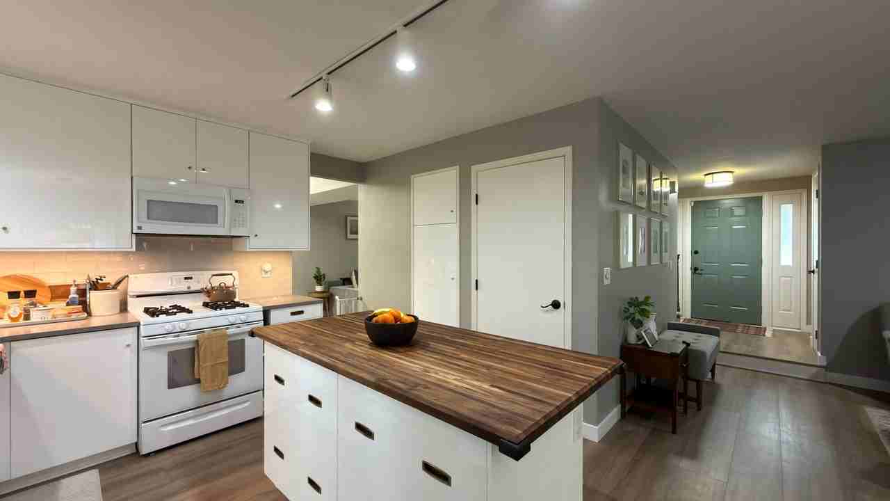 1618 Faraday Cir - Photo 5 of 23