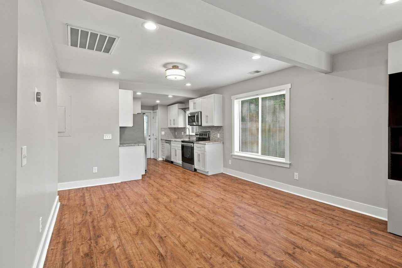 3225 Indiana Ave - Photo 7 of 25