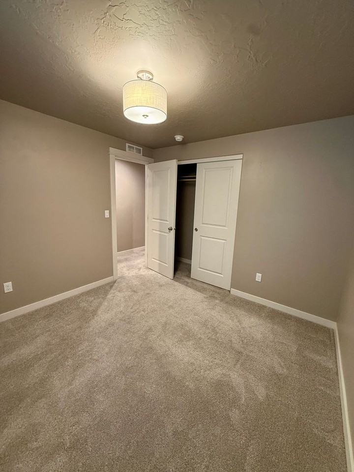 518 Belville Pl - Photo 7 of 17