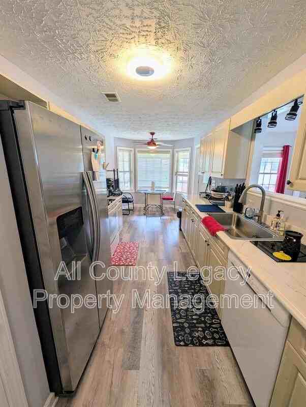 3648 Range Way - Photo 3 of 12