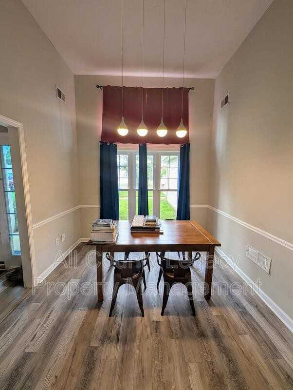 3648 Range Way - Photo 4 of 12