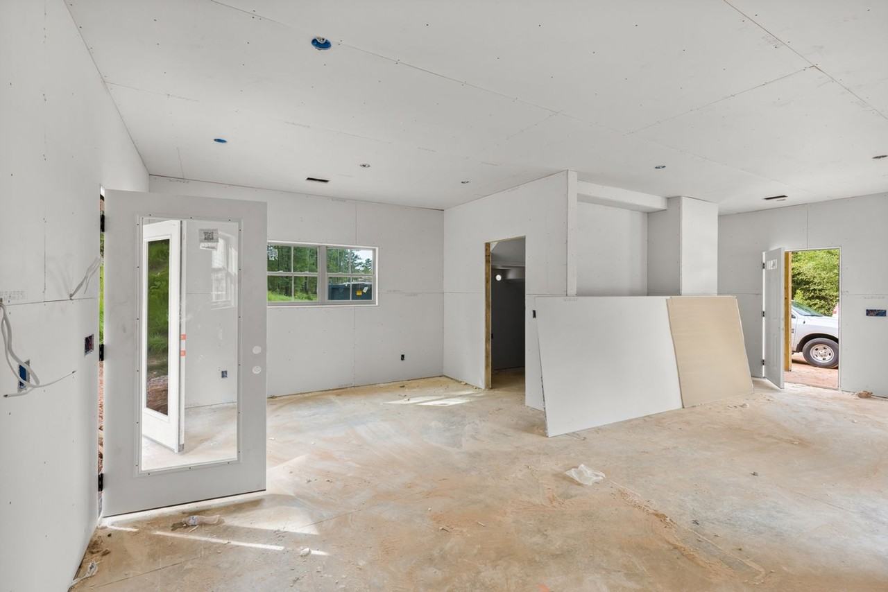 3286 Lee Road 137 #1 - Photo 3 of 15
