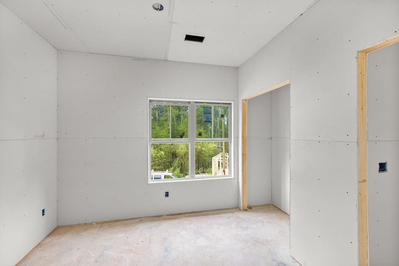3286 Lee Road 137 #1 - Photo 5 of 15