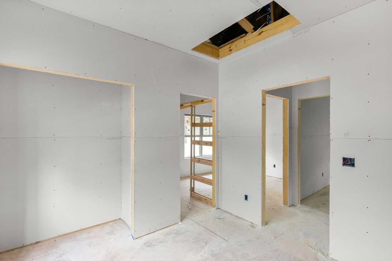 3286 Lee Road 137 #1 - Photo 6 of 15