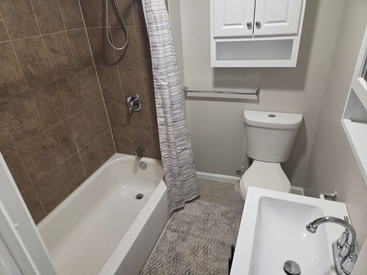 1317 Linden St - Photo 2 of 10