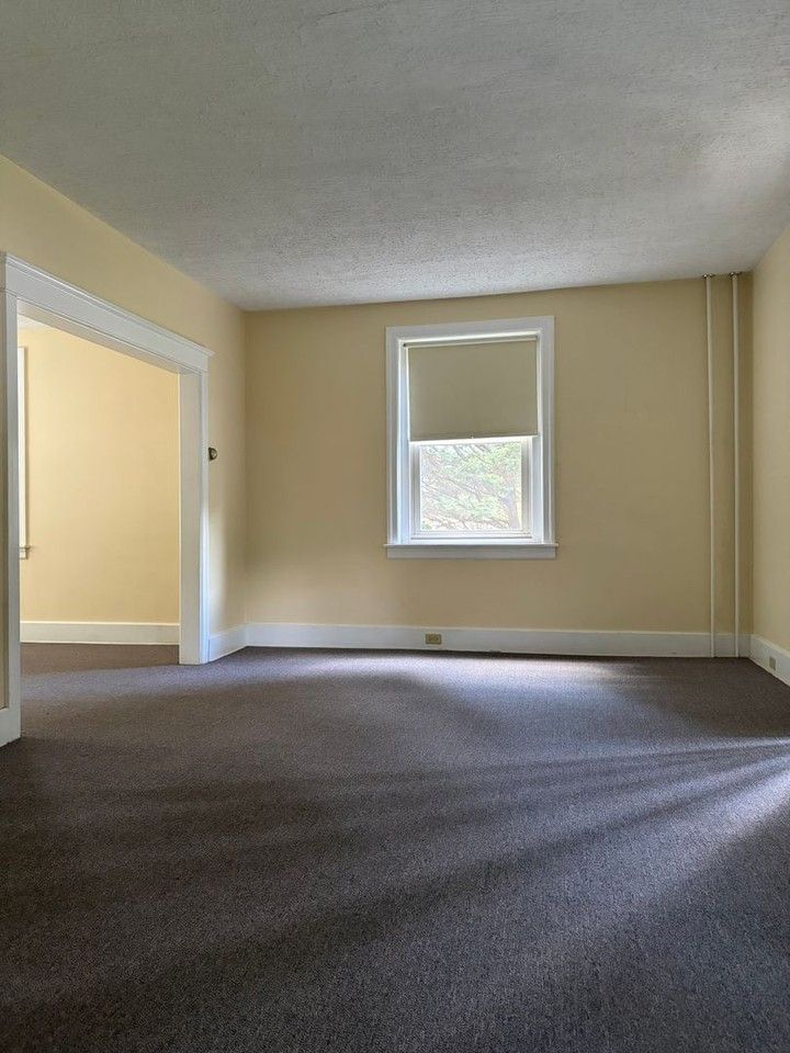 936 Hamilton Pl - Photo 6 of 16