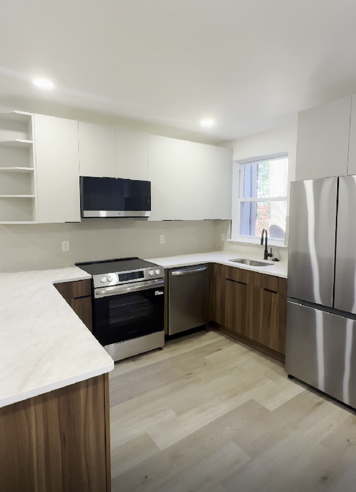 5041 N Franklin St - Photo 6 of 22