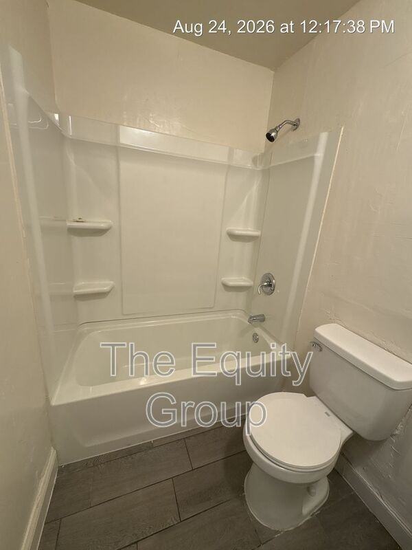 352 S Blackstone St #3 - Photo 7 of 10