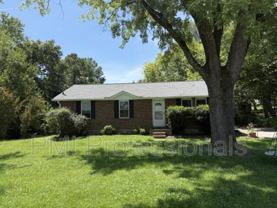 702 Rodeo Rd - Photo 1 of 1