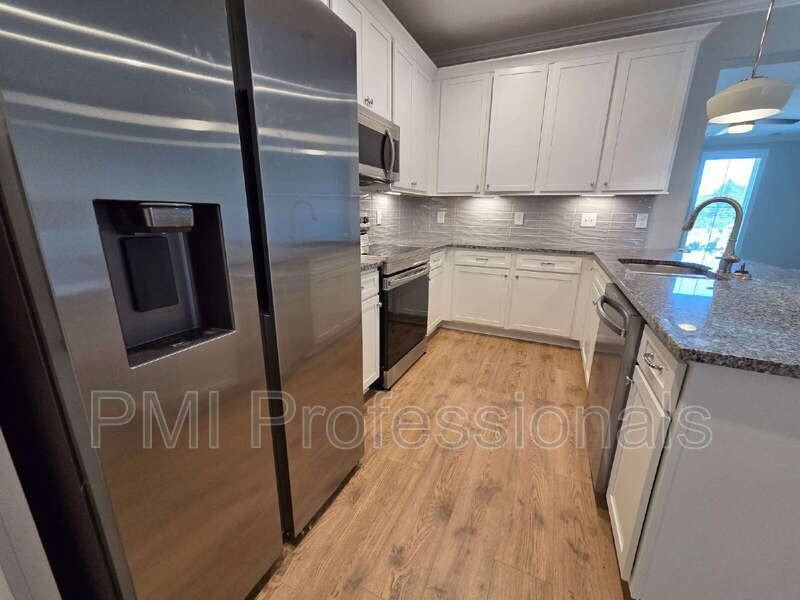 1373 Rebecca Johns Dr - Photo 7 of 23
