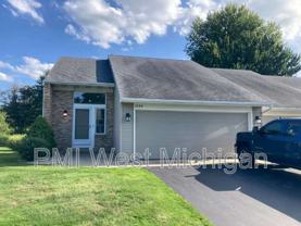 1054 Fairfield Dr - Photo 1 of 1