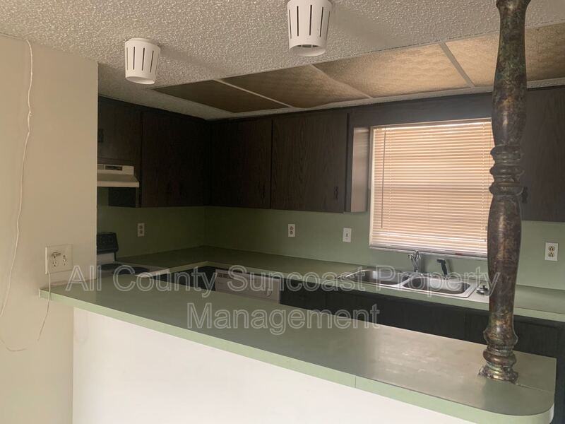 471 76th Ave N #471-3 - Photo 4 of 7