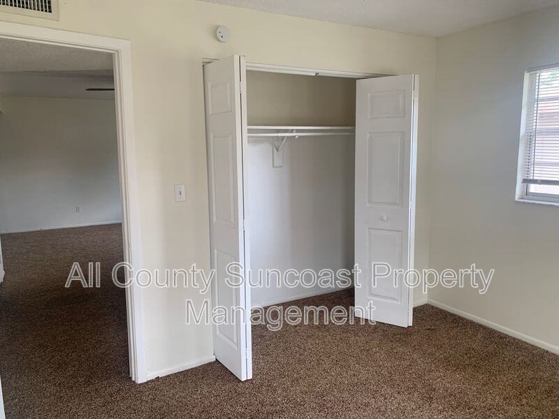 471 76th Ave N #471-3 - Photo 5 of 7