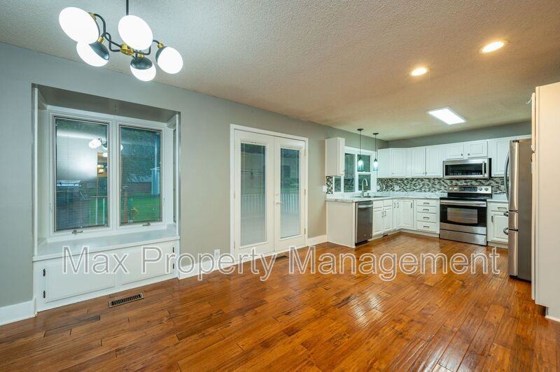 9408 Horton Ave - Photo 2 of 19