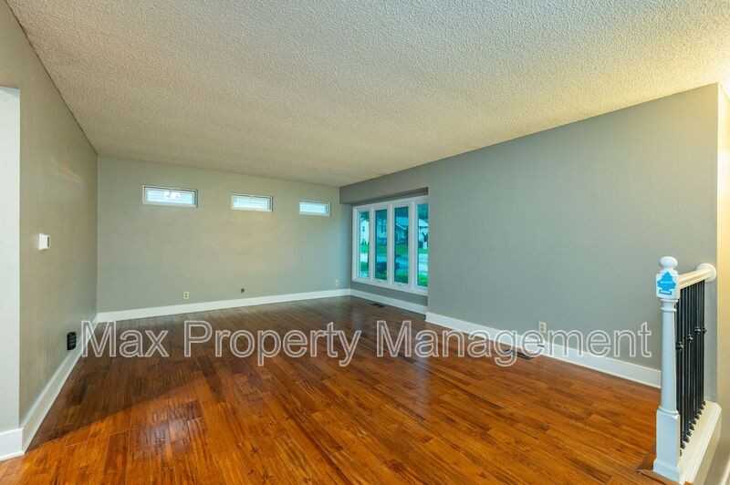 9408 Horton Ave - Photo 6 of 19