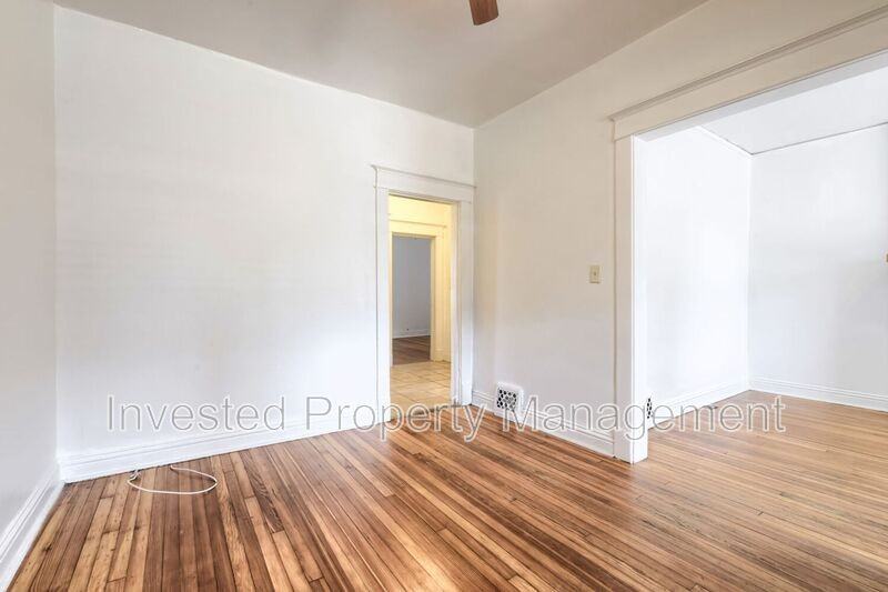 527 E 6th Ave - Photo 4 of 14