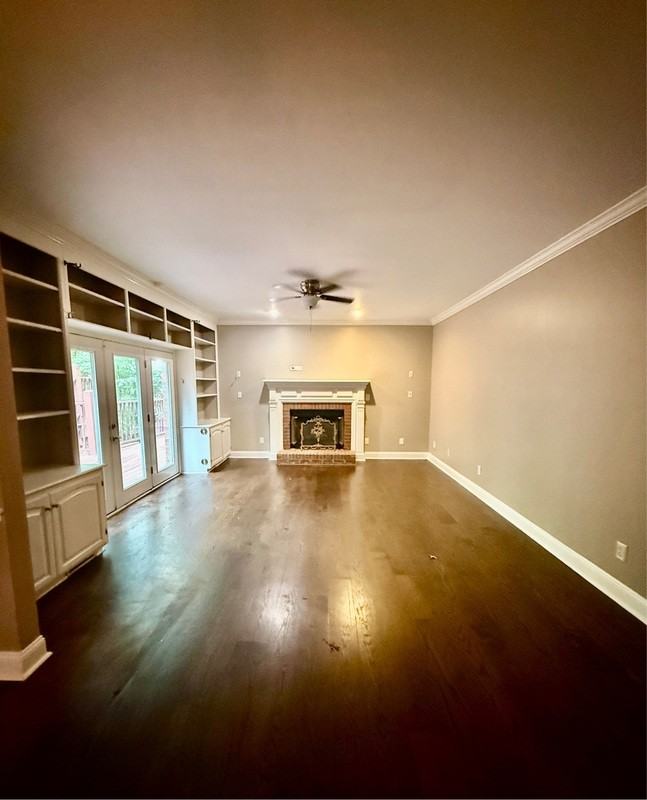 2411 Oakwood Ave Ne - Photo 6 of 42