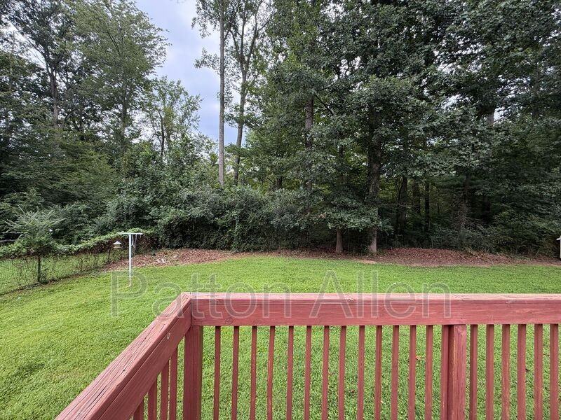 115 Starnes Cove Rd - Photo 4 of 29