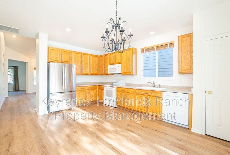 10460 Tracewood Cir - Photo 2 of 11