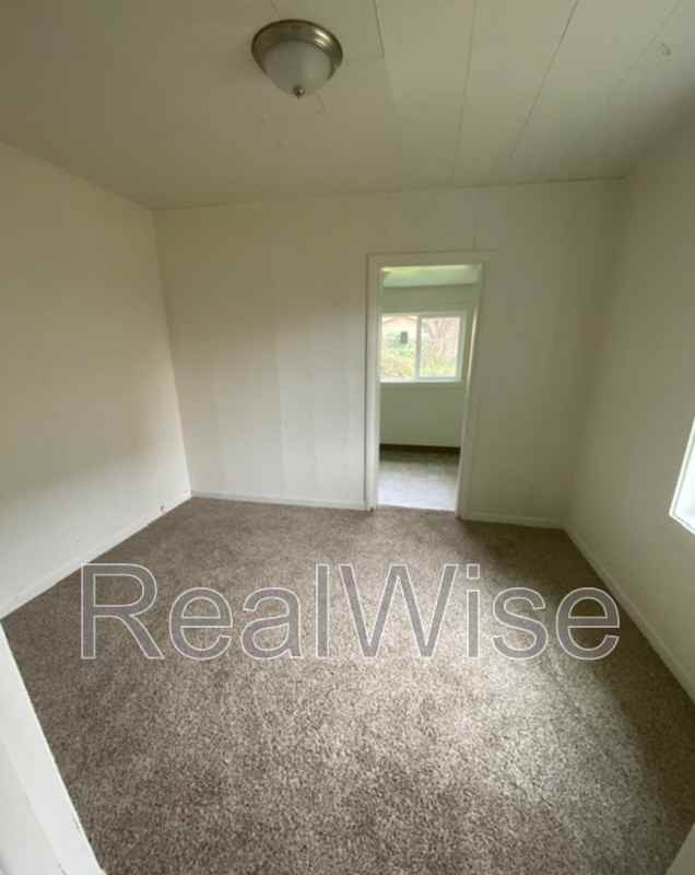512 Pearl St - Photo 7 of 22