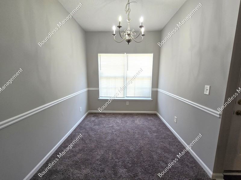 2330 Hackamore Dr - Photo 4 of 18