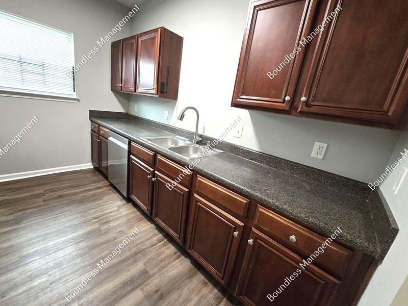 2330 Hackamore Dr - Photo 6 of 18