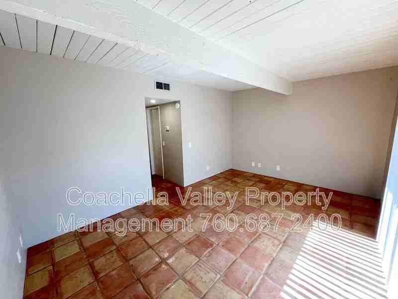 540 S Thornhill Rd #6 - Photo 4 of 29