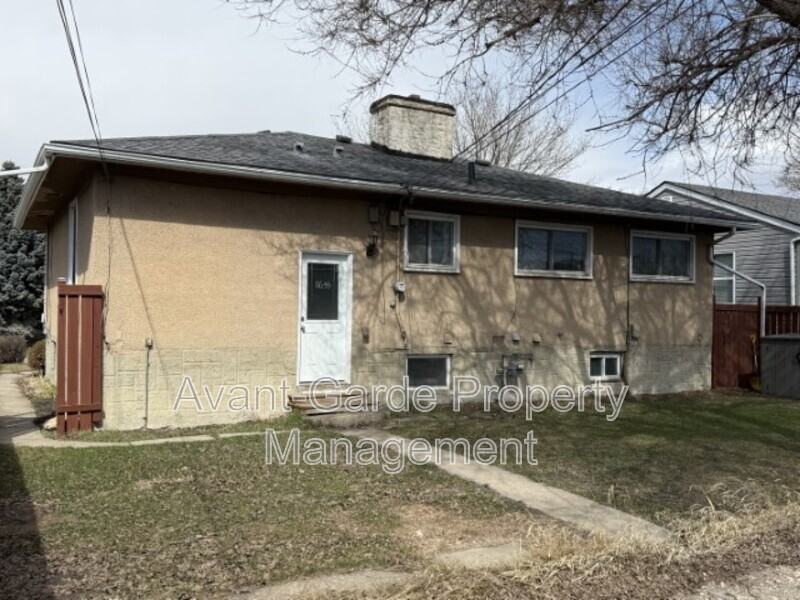 11635 111a Ave Nw #BS - Photo 3 of 22