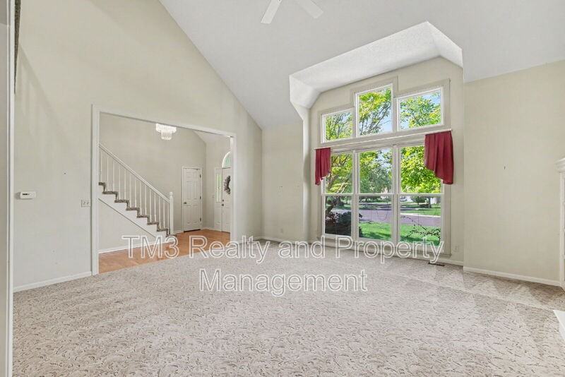 10313 W 131st St - Photo 3 of 27