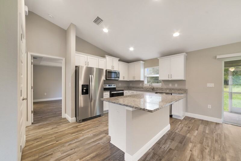 312 Locust Pass - Photo 3 of 11