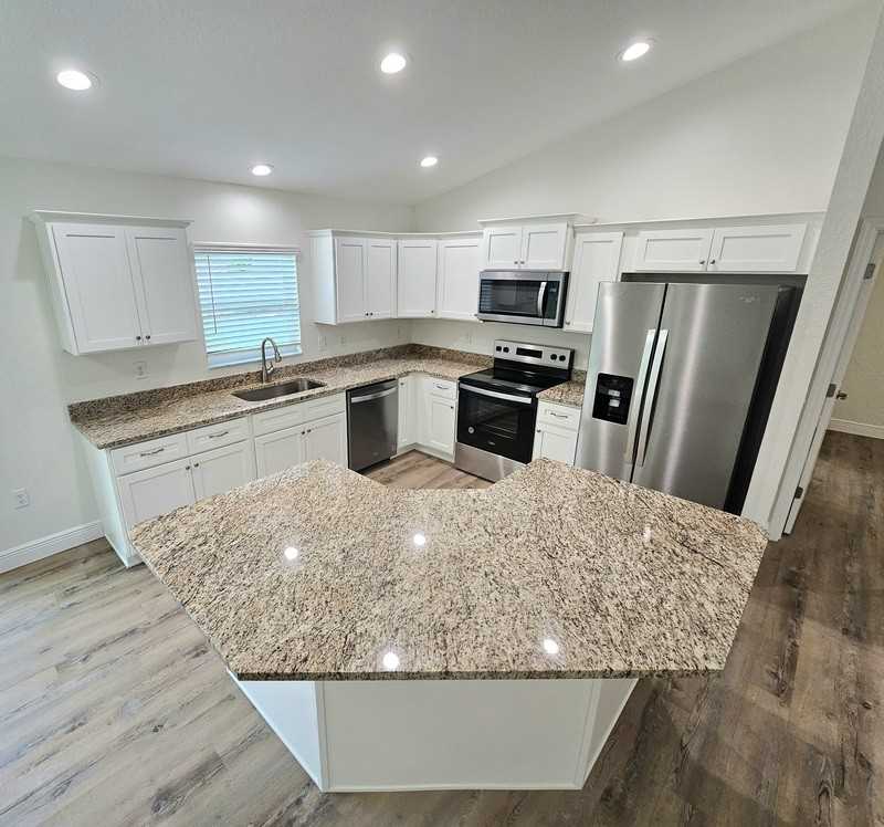 8440 Sw 135th Street Rd - Photo 5 of 13