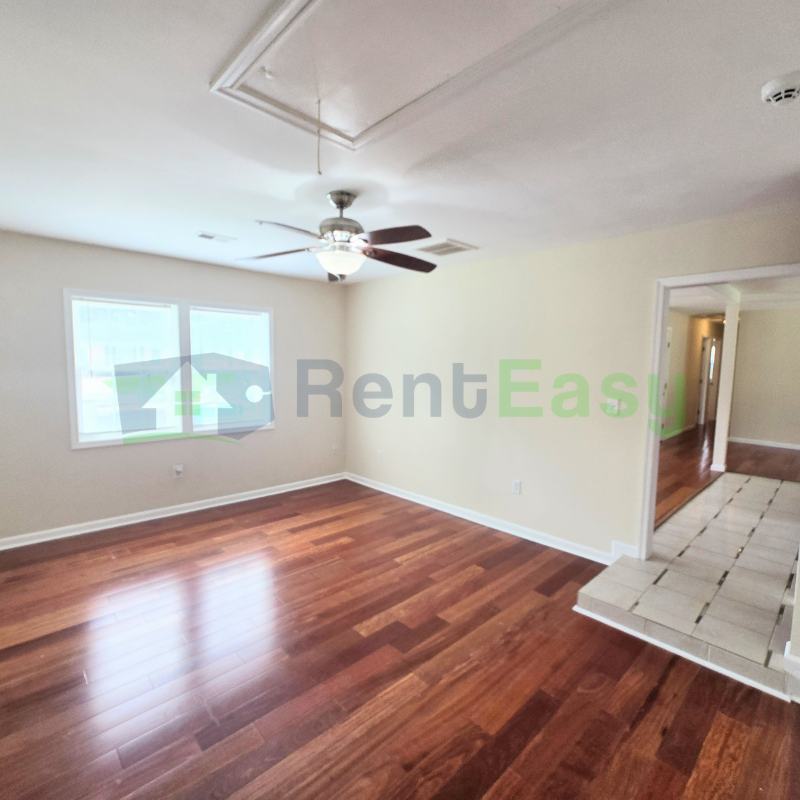 3129 Woodbaugh Dr - Photo 3 of 13