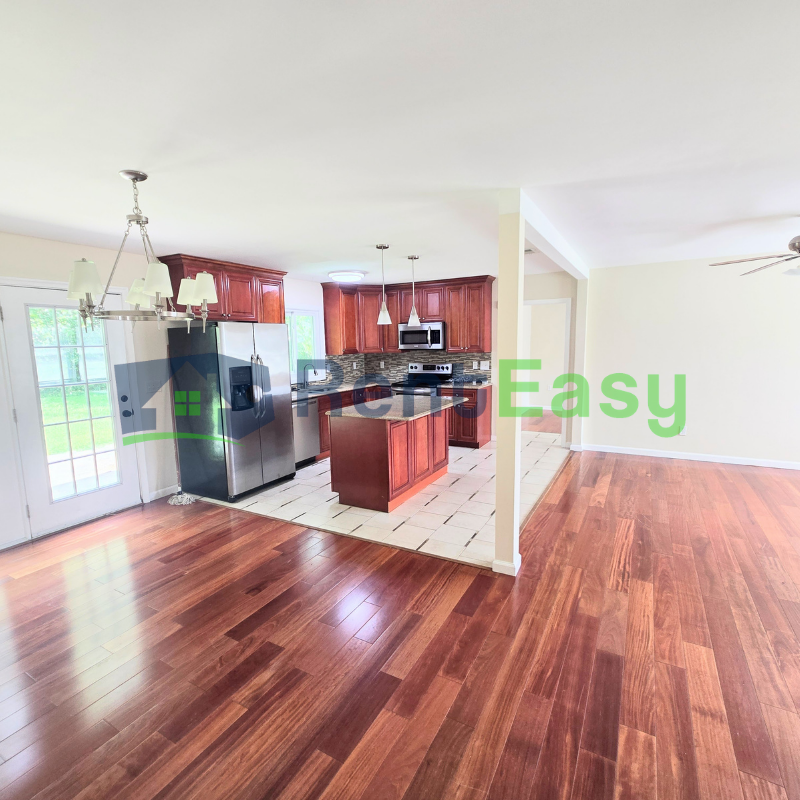 3129 Woodbaugh Dr - Photo 5 of 13