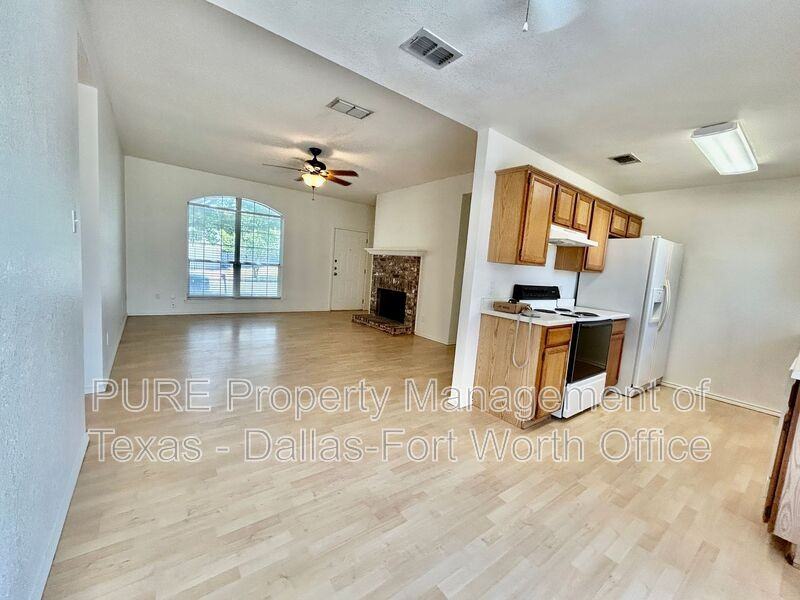 824 Blue Ridge Dr - Photo 6 of 22