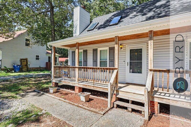 5961 Sara Kay Dr - Photo 4 of 37