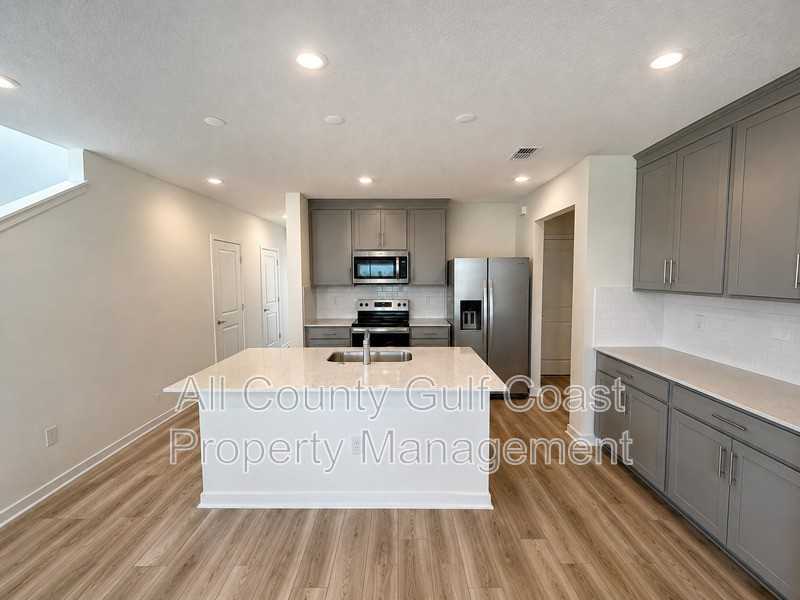 7930 Palm Paradise Pl - Photo 3 of 23