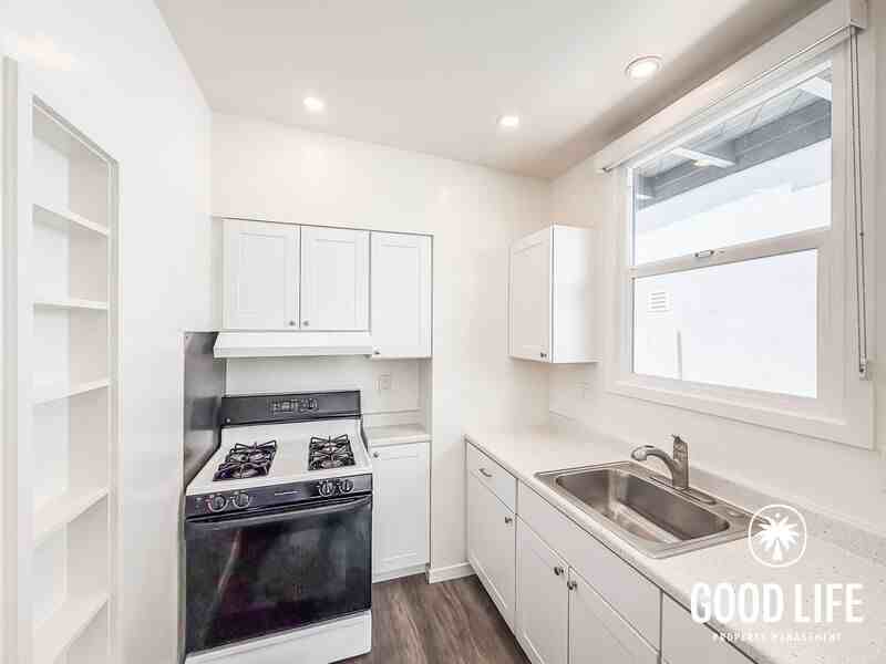 3104 Nimitz Blvd - Photo 5 of 10