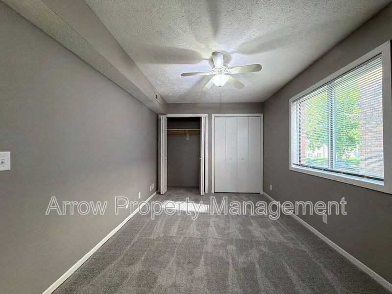 1119 E St #7 - Photo 7 of 14
