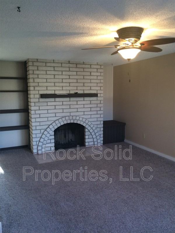 3061 Reed Ave - Photo 2 of 10