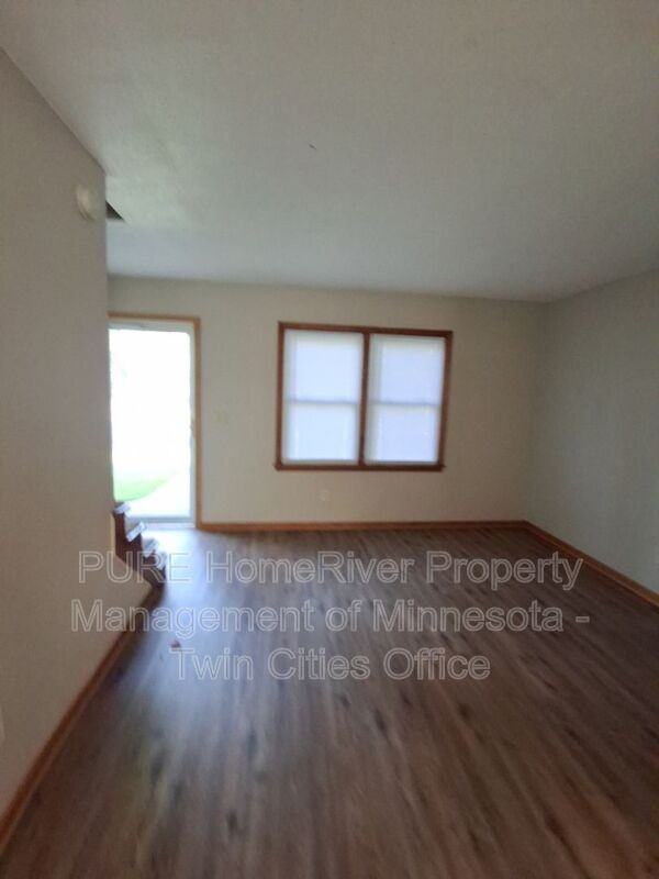 4703 5th St Ne - Photo 4 of 19