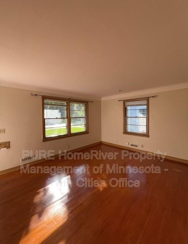5812 Emerson Ave S - Photo 3 of 20