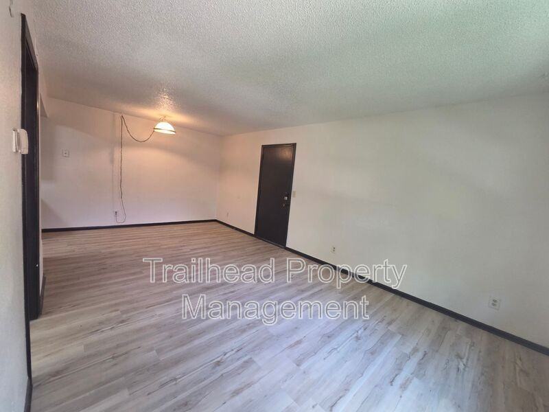 1314 E Frederick St #D - Photo 7 of 14