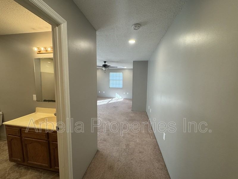 1324 Virginia St - Photo 5 of 20