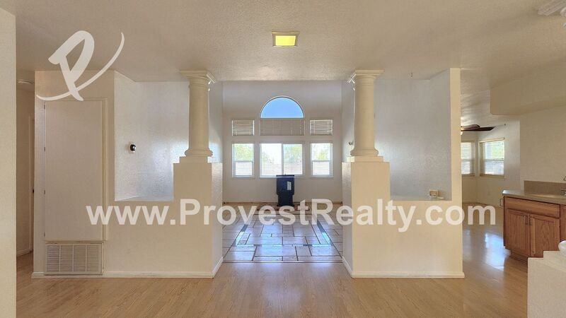 12490 Iroquois Rd - Photo 4 of 44