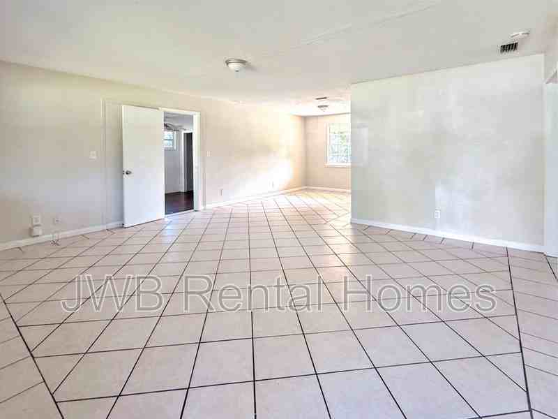 4737 Sprite Rd - Photo 6 of 26