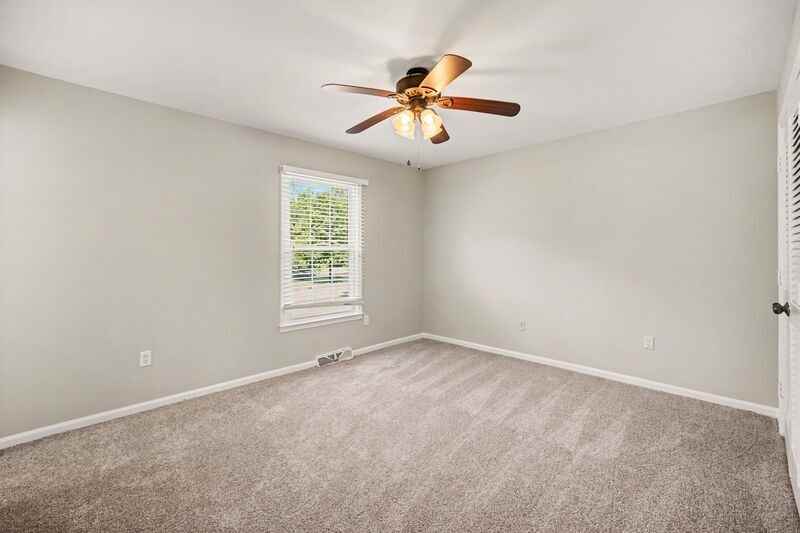 8301 Nathanael Greene Ln - Photo 4 of 32