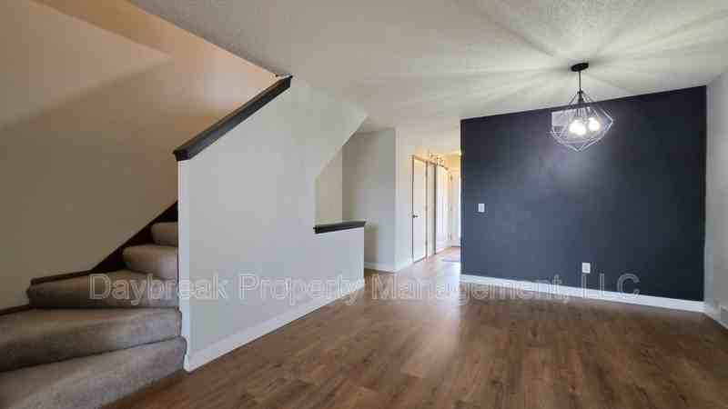 2229 4th Ave S - Photo 6 of 26