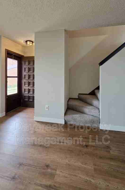 2229 4th Ave S - Photo 7 of 26