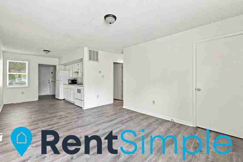552 Fremont St - Photo 3 of 17