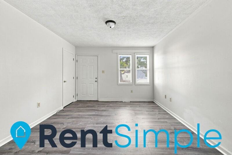 552 Fremont St - Photo 5 of 17